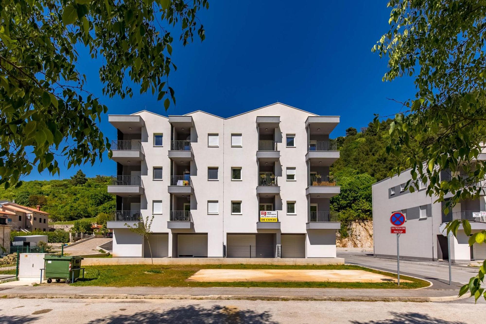Seafront Villa Andrijana - Happy Rentals Plomin Exterior foto